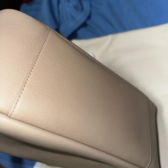 Authentic Saint Laurent le 5 A 7 supple large in grained leather - Picture 11 of 13